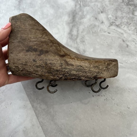 Shoe Form Wall Mount Key Rack Hanger Holder Hook Chain Storage Home Decor‎ - Picture 1 of 4